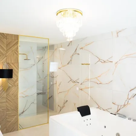 Apartmán Penthouse Mini S Privatnou Virivou Vanou *