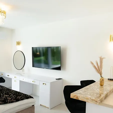 Penthouse Mini S Privatnou Virivou Vanou