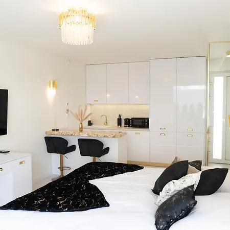 Apartmán Penthouse Mini S Privatnou Virivou Vanou